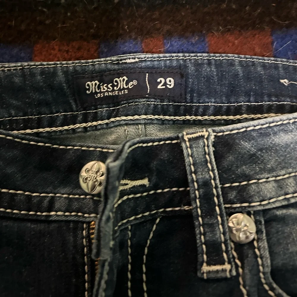 Women’s Miss Me Los Angeles Mid Rise Straight Leg Jeans size 29 length 32